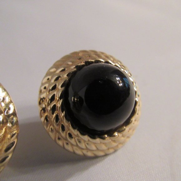 Stunning Large 14K Gold and Onyx Earrings - Omega Backs - Picture 11 of 11
